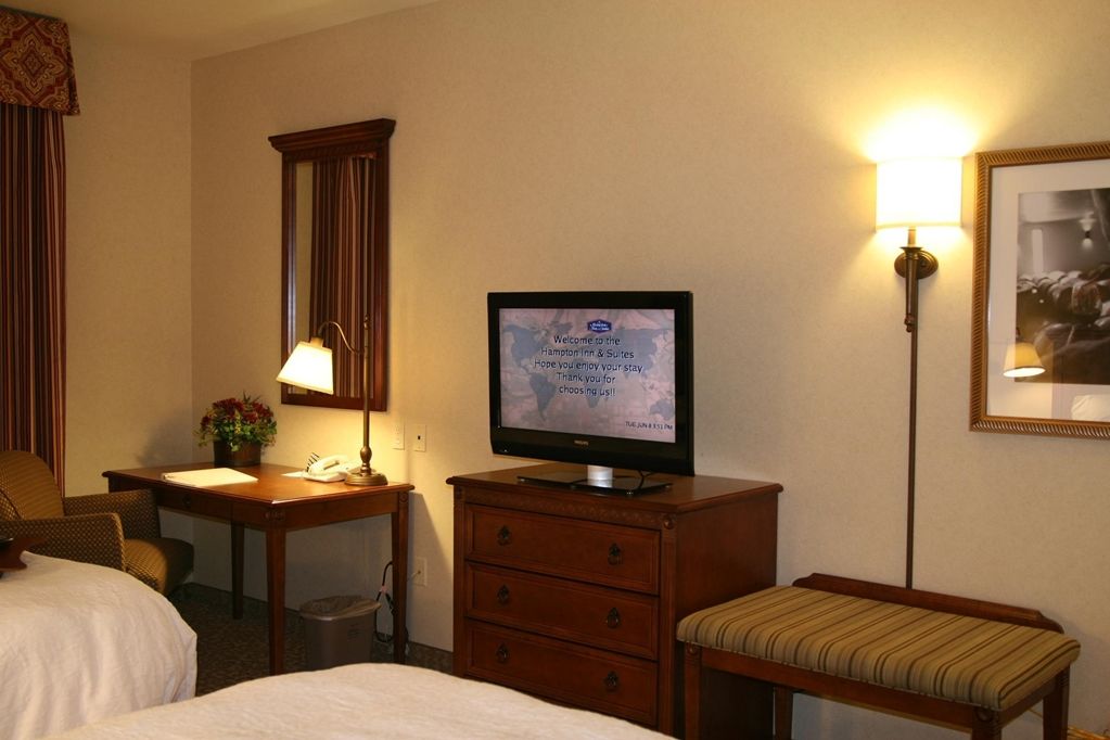 Hampton Inn & Suites Lodi Rum bild