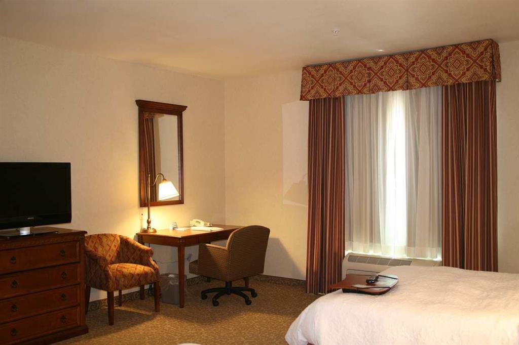Hampton Inn & Suites Lodi Rum bild