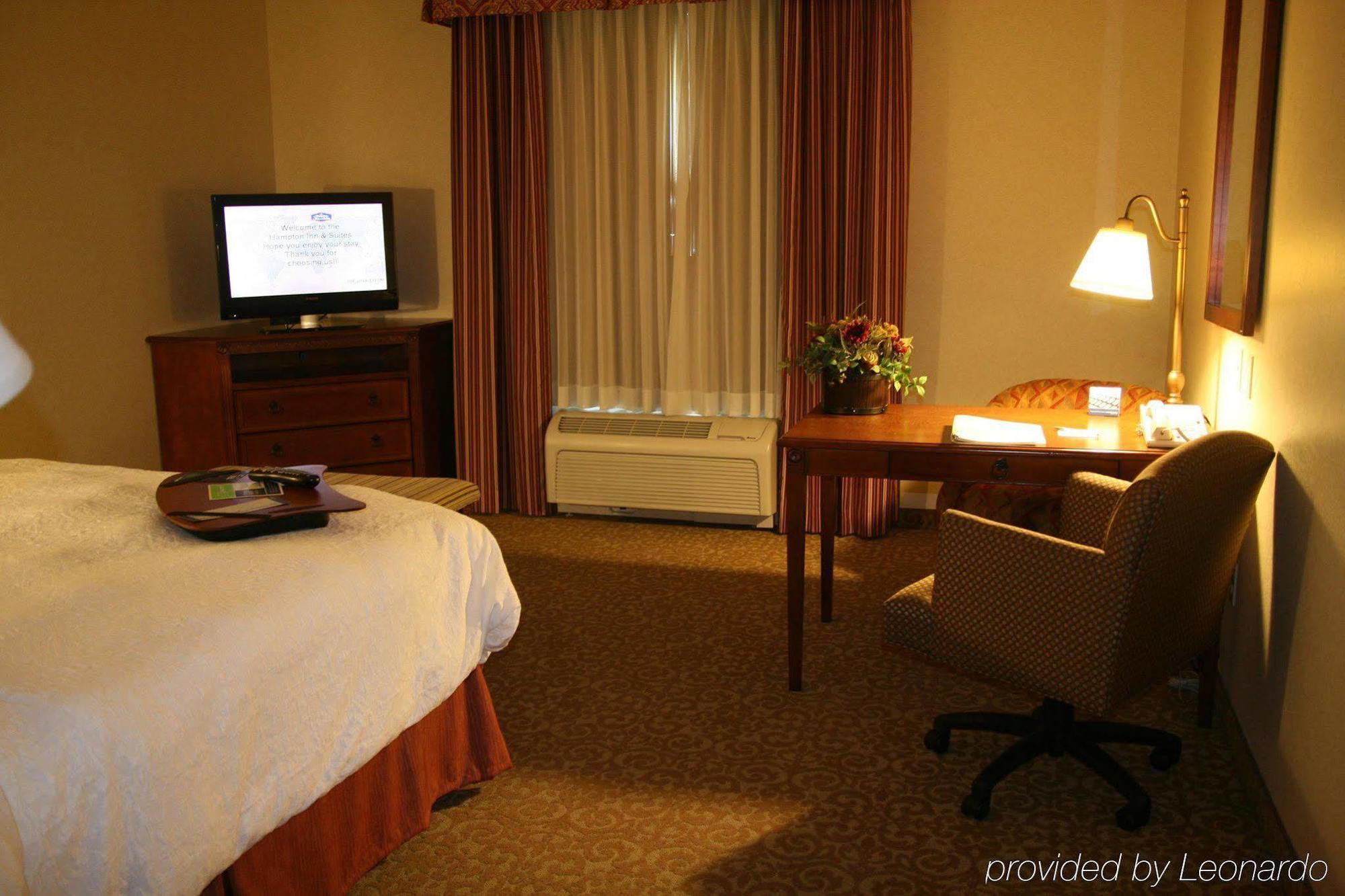 Hampton Inn & Suites Lodi Rum bild