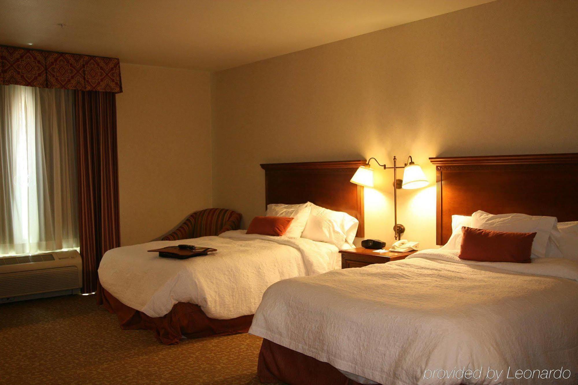 Hampton Inn & Suites Lodi Rum bild